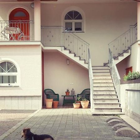 Prenocisca Angelin Hram, Tiny Apartments Markovec ภายนอก รูปภาพ