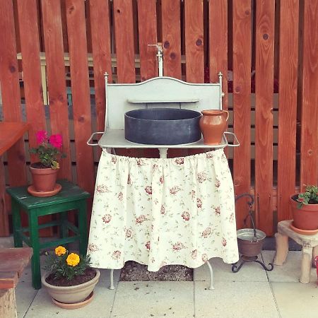 Prenocisca Angelin Hram, Tiny Apartments Markovec ภายนอก รูปภาพ