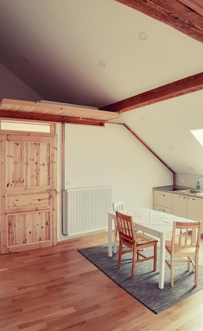 Prenocisca Angelin Hram, Tiny Apartments Markovec ภายนอก รูปภาพ